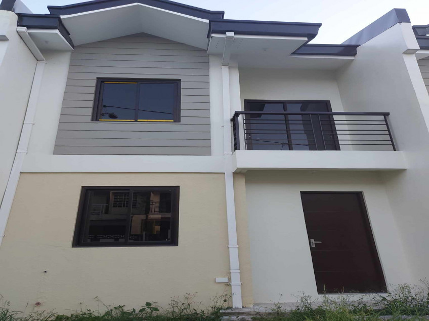 Inner Bare Type Townhouse For Sale In Calamba Laguna