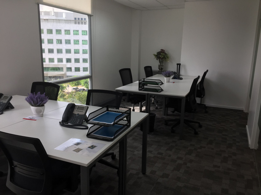 Move- in Ready Office Space for Big Teams in McKinley Hill For Short Term Rent