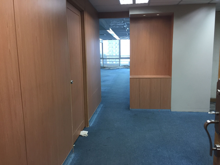 For Sale Office Space in Makati for Embassies, Consulate & Traditional Companies