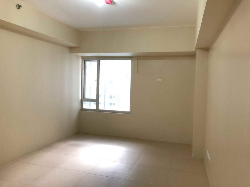 10th Floor Condo Unit facing Amenities for SALE