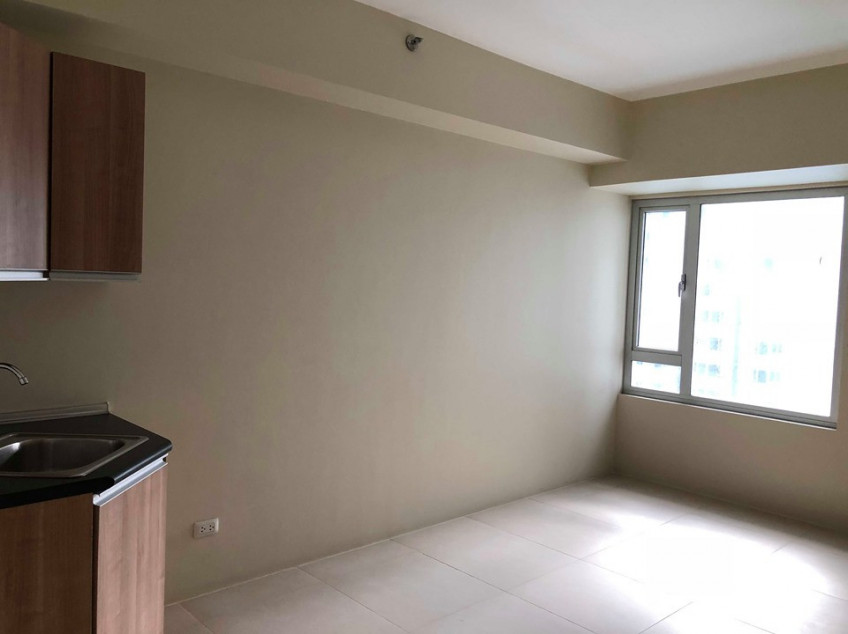 10th Floor Condo Unit facing Amenities for SALE