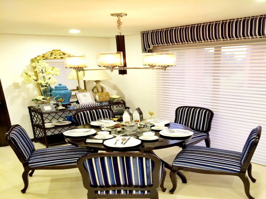 109 Sqm House and lot Available at Valenza By Crown Asia.