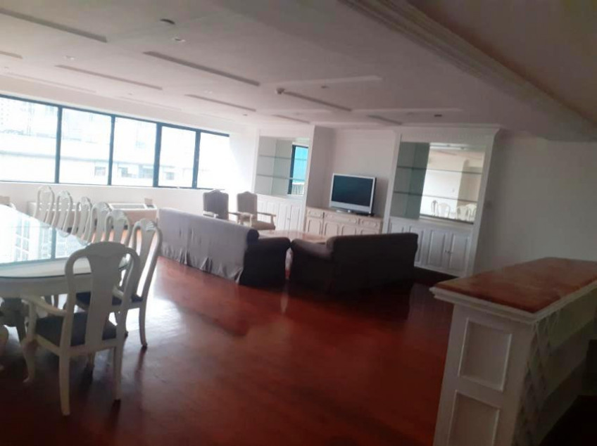 Pacific Plaza - 3BR Condominium For Sale