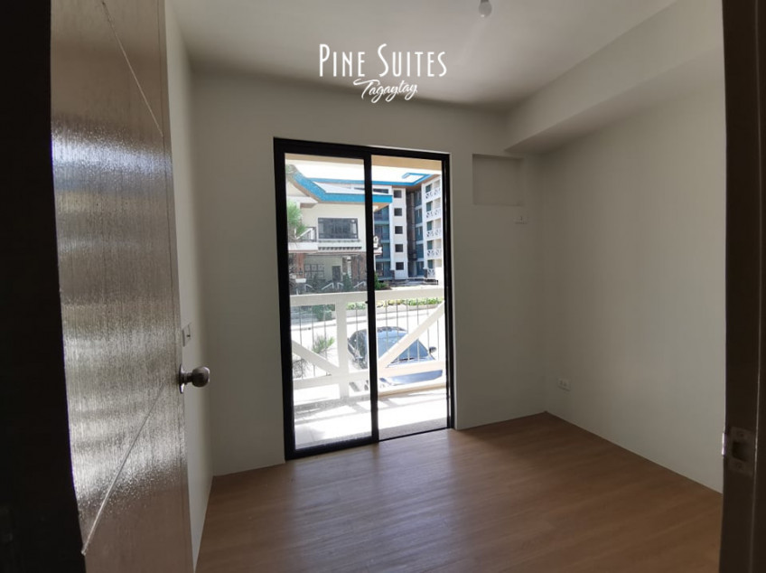 2 BR Unit with Balcony for sale in Pine Suites Tagaytay