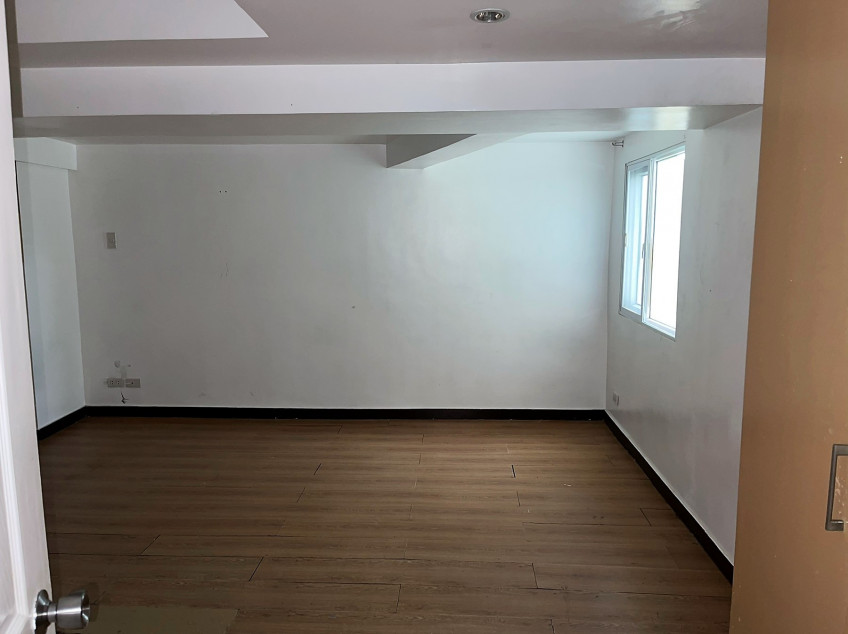 Condo Unit For Rent - Unit 21C05 at Victoria De Manila