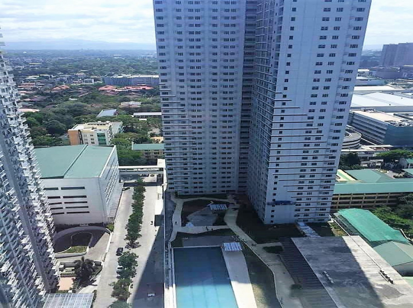 Condo Unit For Rent - 34th Floor Tower 4 at Fern/Grass Residences