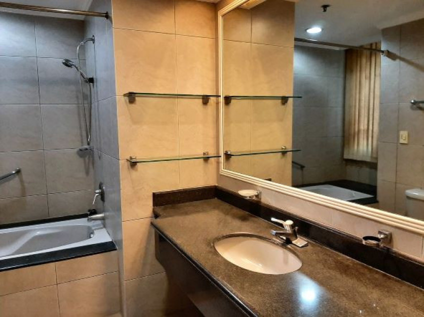 Condo Unit For Rent - 18th Floor at The Regency at Salcedo