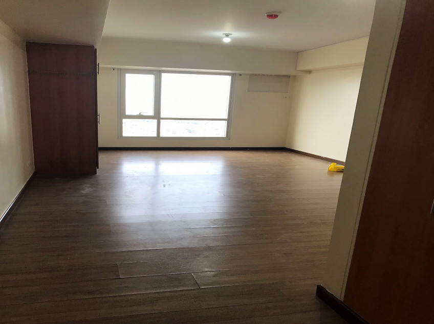 Condo Unit For Rent - 20th Floor Tower 2 at Celadon Park