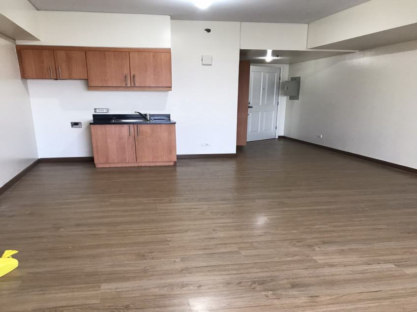 Condo Unit For Rent - 20th Floor Tower 2 at Celadon Park