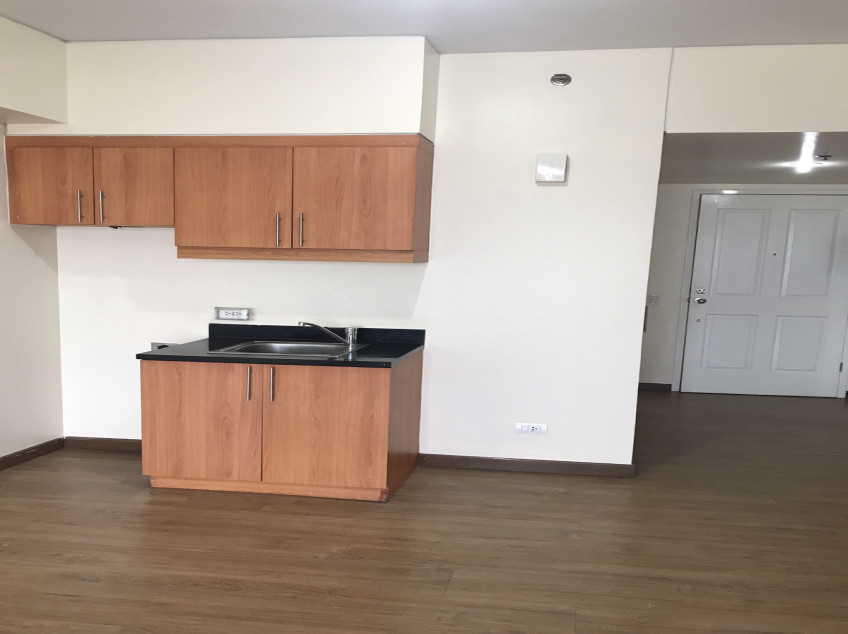 Condo Unit For Rent - 20th Floor Tower 2 at Celadon Park