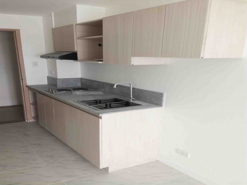 Condo Unit For Rent - 36th Floor at Victoria De Manila 2