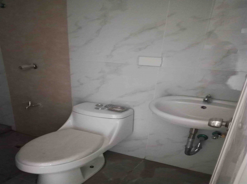 Condo Unit For Rent - 36th Floor at Victoria De Manila 2