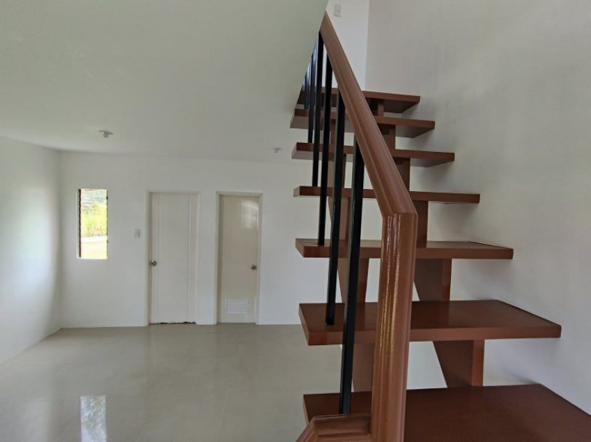 2 bedrooms in Iloilo near Vistamall and Metro-Iloilo