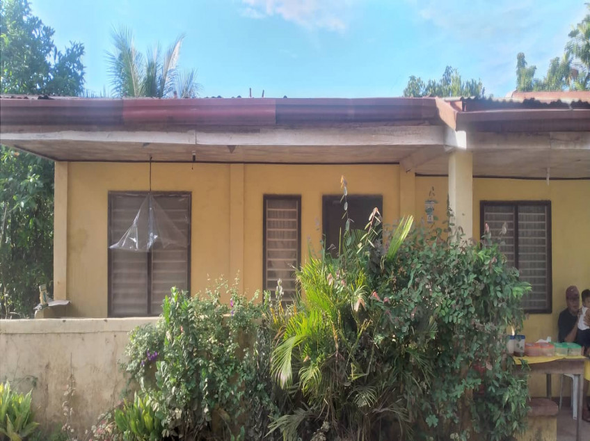 House & Lot 290 sqm Along Barangay Road and near Super-Hiway