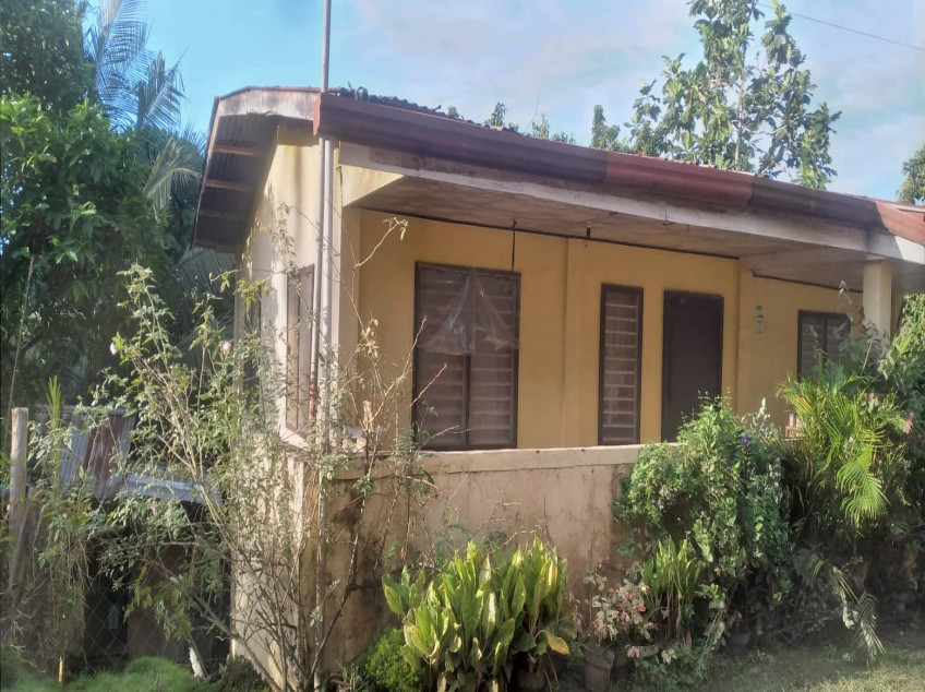 House & Lot 290 sqm Along Barangay Road and near Super-Hiway