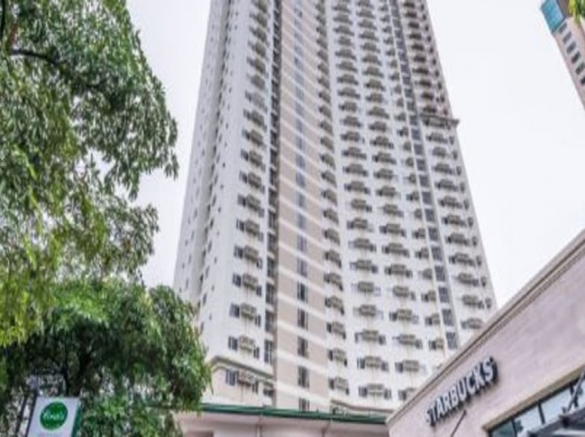 2 Bedroom Unit with balcony Rfo in Vista Shaw Mandaluyong City, Metro Manila