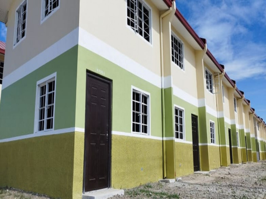 2 Bedroom Unit Rfo Townhouses for Sale in Silvana Heights Pandi, Bulacan