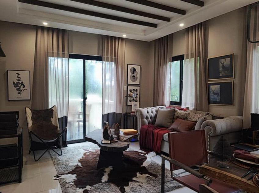 1 Bedroom unit w/balcony in Alpine villas at Tagaytay Crosswinds