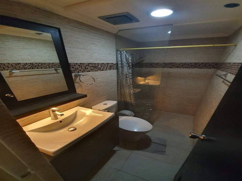 Condo With Parking for Sale in Greenhills