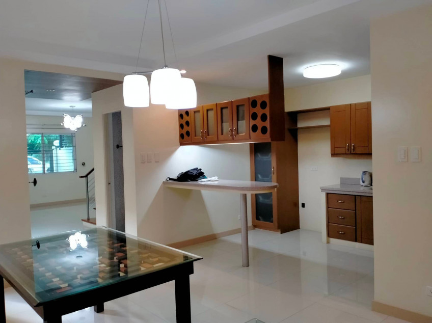5 Bedroom With 2 Parking Slot For Sale In Northview 1 Batasan Hills