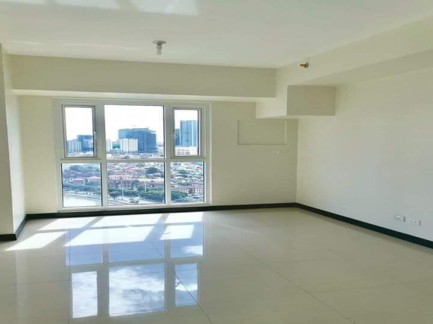 Rent to Own 2BR Condo for Sale in Axis Residences Pioneer Mandaluyong
