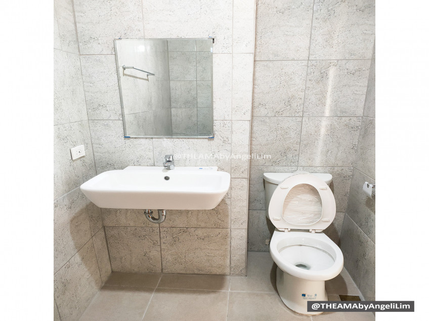 12S 38 sqm. High Rise Condo Clean 1BR Studio for Rent with Kitchen & CR Ortigas / Mandaluyong