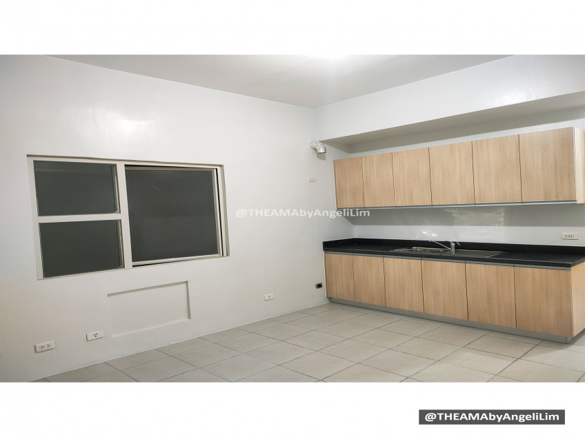 12Y 33 sqm. High Rise Condo Clean 1BR Studio for Rent with Kitchen & CR Ortigas / Mandaluyong