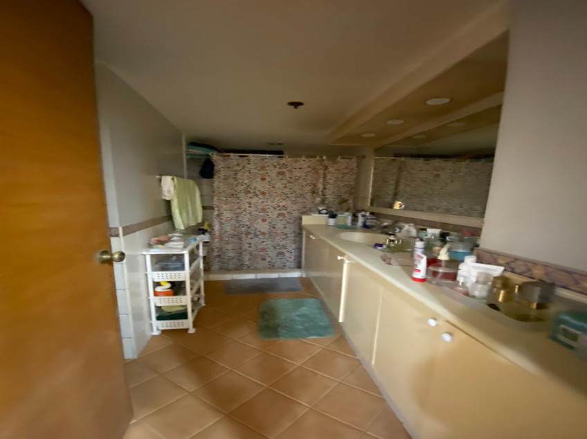 2BR Tropical Palms Makati For Sale