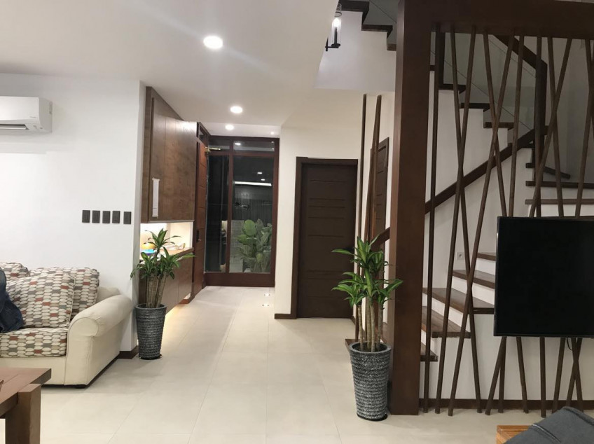 Fully Furnished Modern House for Rent in Alabang