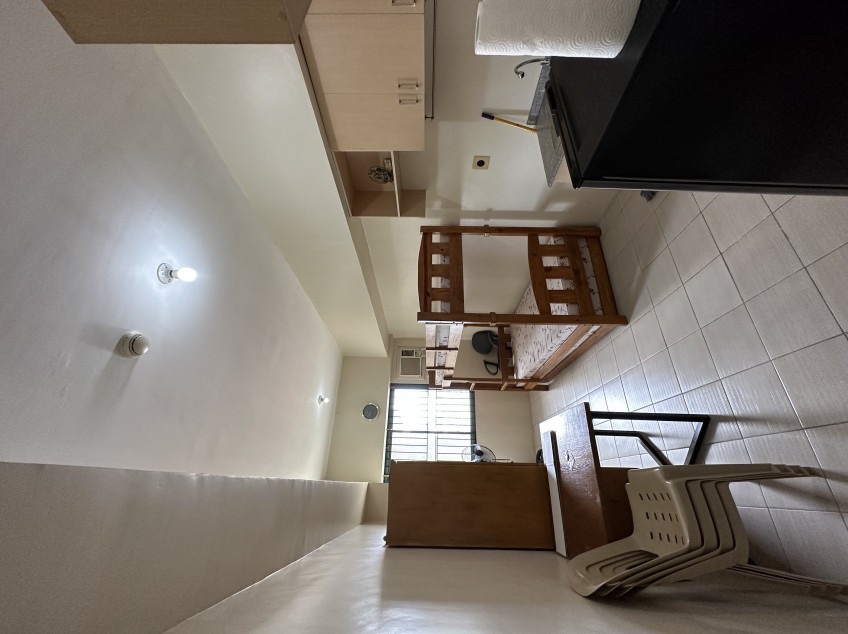 RUSH SALE! 23 sqm Studio Type CONDOminium Unit at Crown Tower University Belt