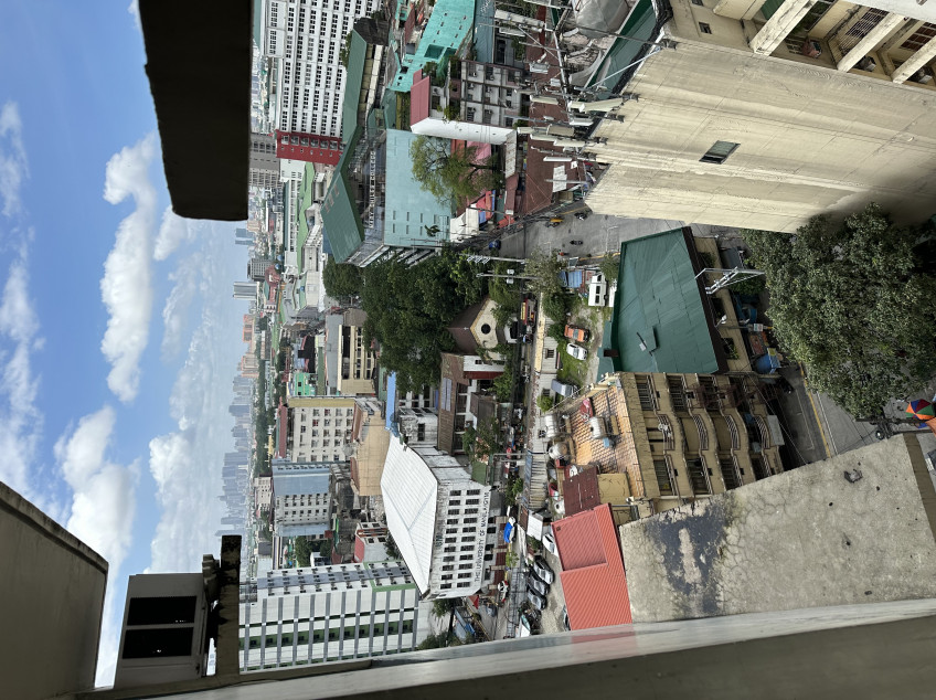 RUSH SALE! 23 sqm Studio Type CONDOminium Unit at Crown Tower University Belt