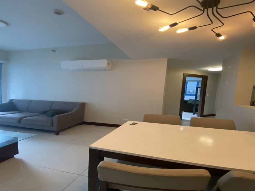 Corner 2bedroom unit Salcedo Makati