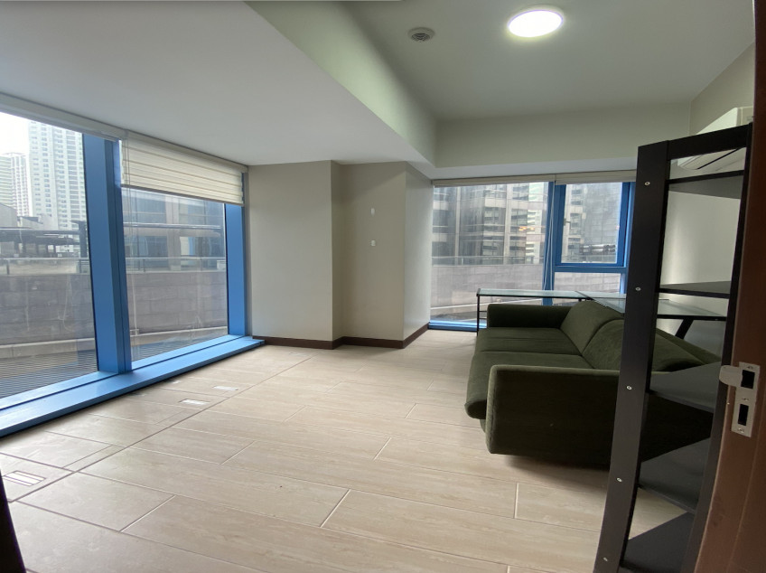 Corner 2bedroom unit Salcedo Makati