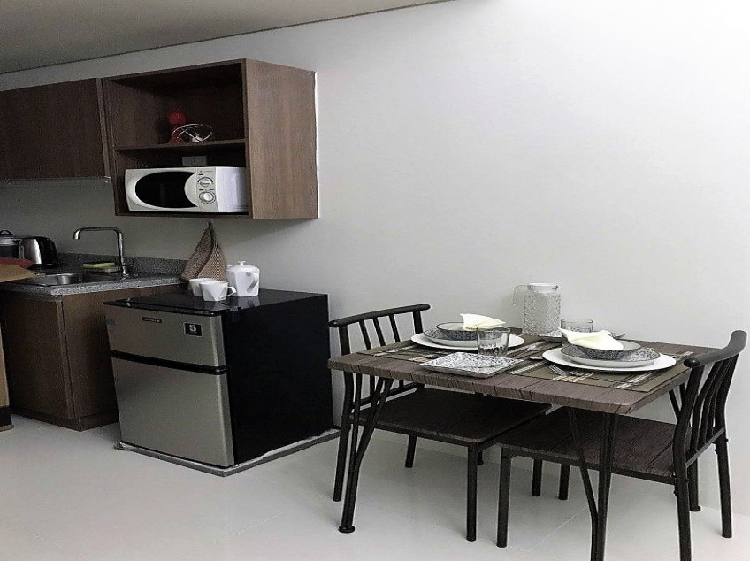 Condo Unit For Rent - 27th Floor at 3 Torre Lorenzo