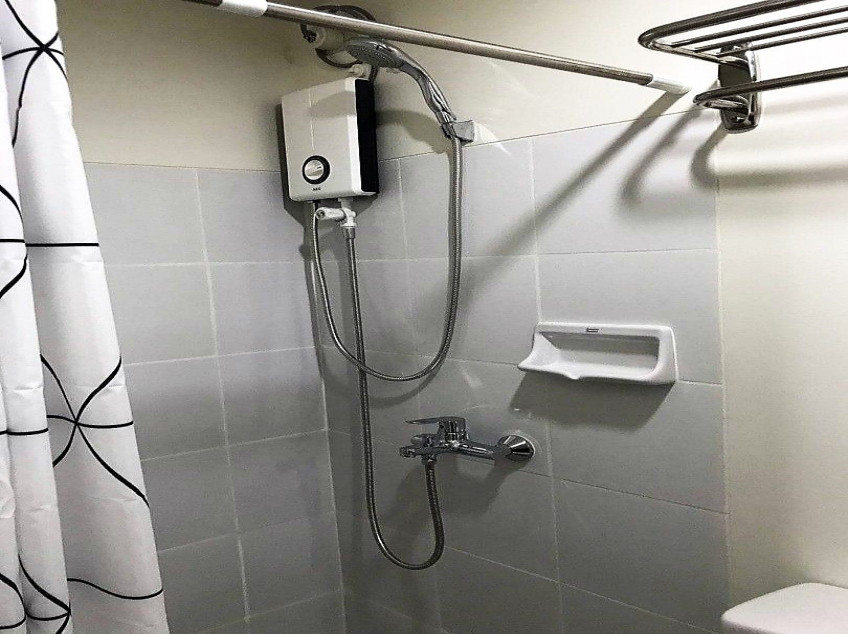 Condo Unit For Rent - 27th Floor at 3 Torre Lorenzo