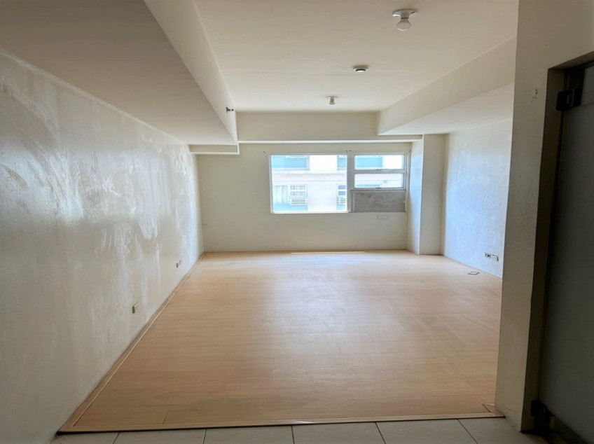 Condo Unit For Sale - 28th Floor East Tower at One Archers Place