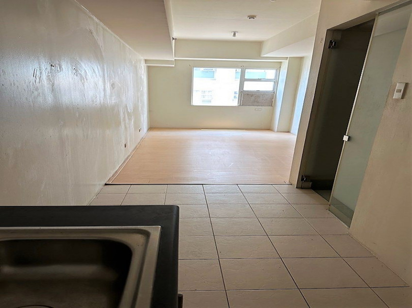 Condo Unit For Sale - 28th Floor East Tower at One Archers Place