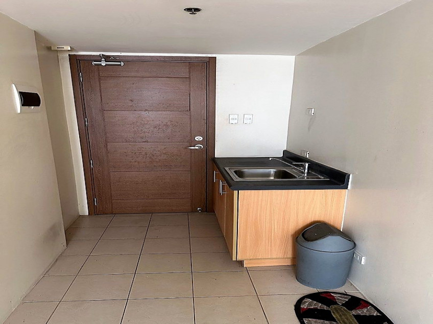 Condo Unit For Sale - 28th Floor East Tower at One Archers Place