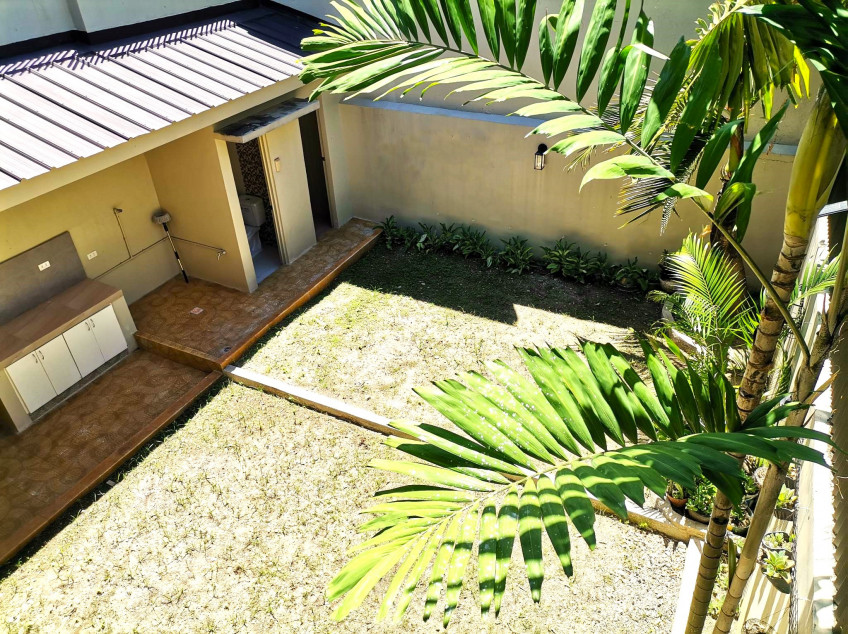 BF Resort House with 25 sqm lot at the back