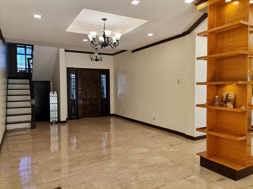 BF Resort House with 25 sqm lot at the back