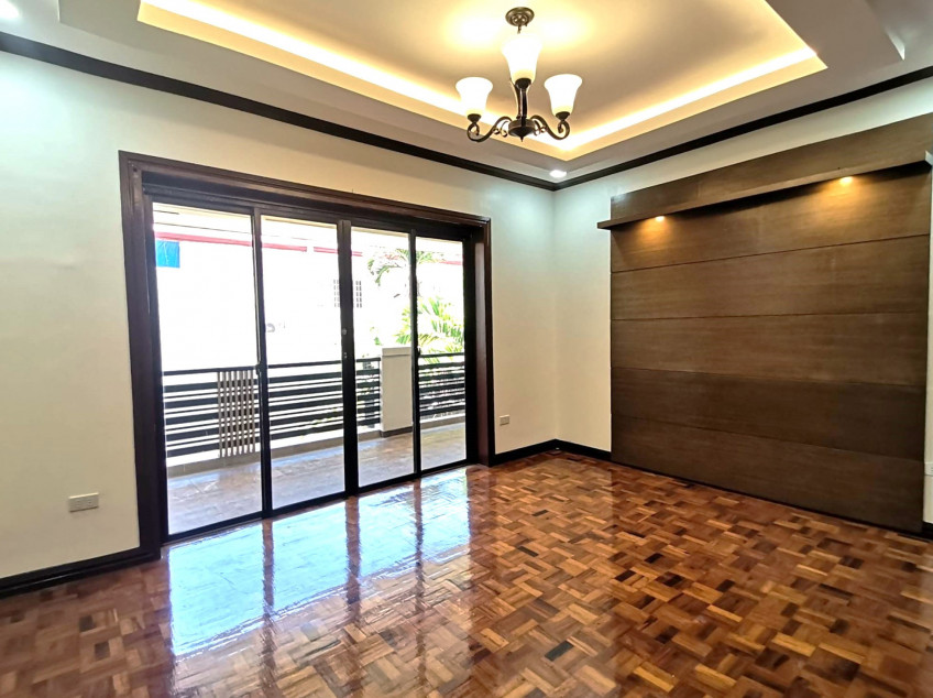 BF Resort House with 25 sqm lot at the back