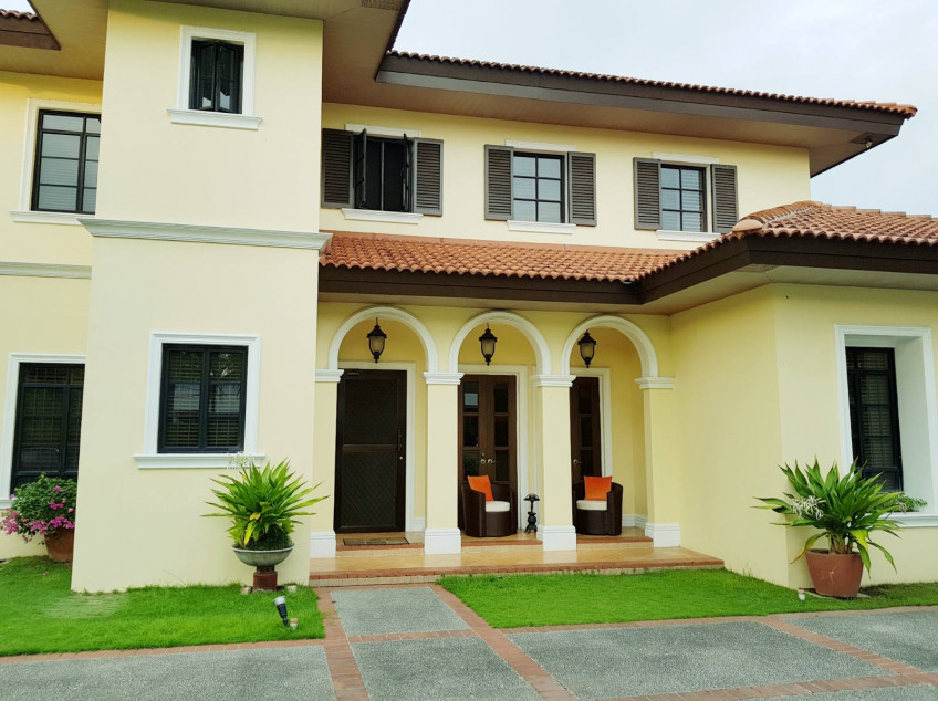 Spacious Mediterranean Mansion in Angeles City