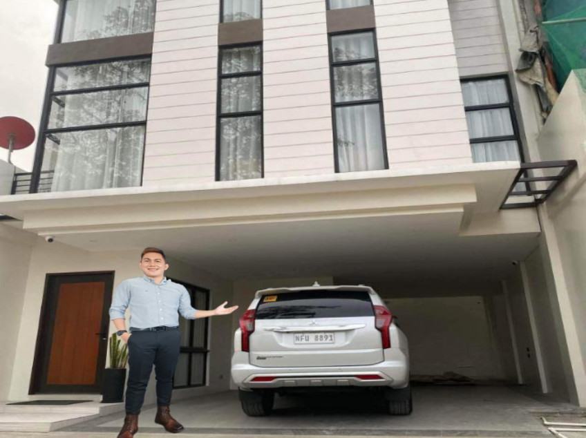4 Storey House and lot in Tandang Sora (Sanville Subdivision)Nearby FernWood Garden