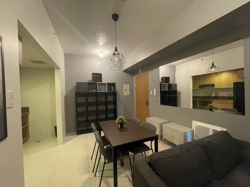 1 BEDROOM CONDO UNIT FOR RENT with PARKING SLOT in BGC TAGUIG