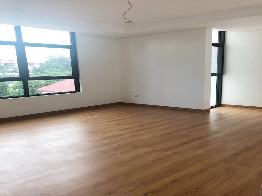 3BR Kapitolyo Pasig Townhouse High-end RFO for Sale