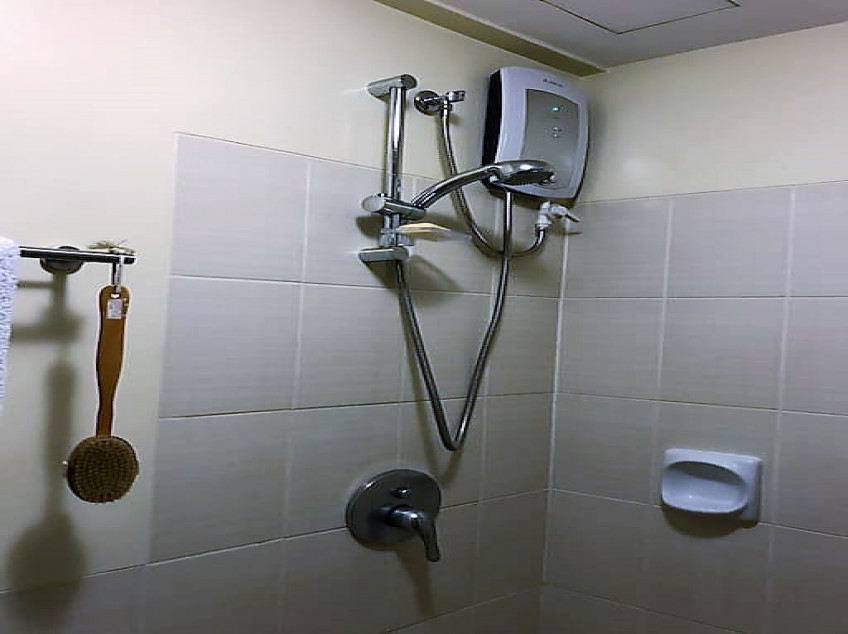 Condo Unit For Rent - 1st Floor (Ground Floor) Daphne Tower at Magnolia Place