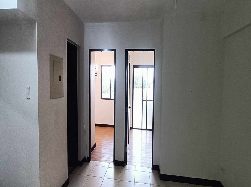 2 BR for Rent bare type at Siena Park Residence, Paranaque