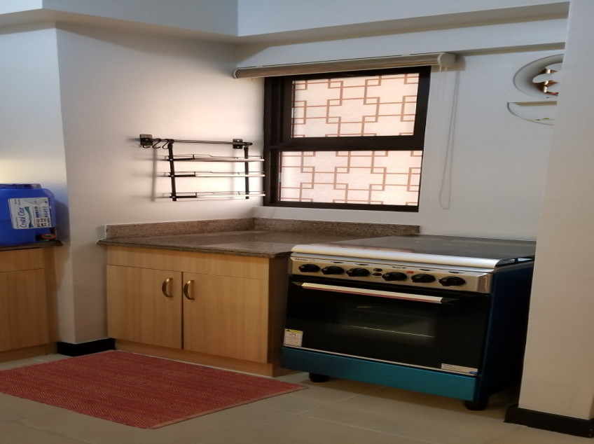 Alea Residences 2bdrm with Parking. Fully-furnished