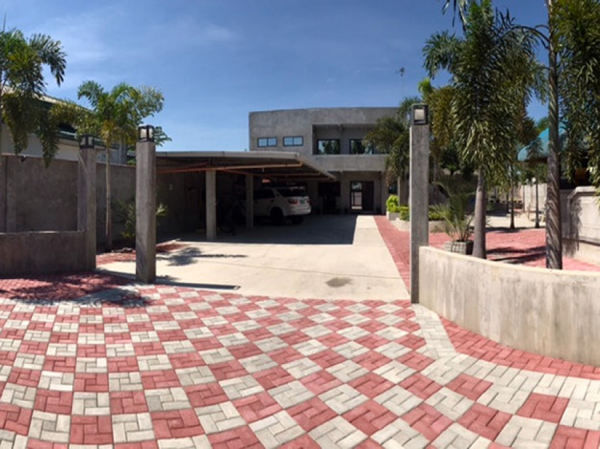 House and Lot  For Sale in Tarlac (780 sq.m + 120 sq.m Driveway)