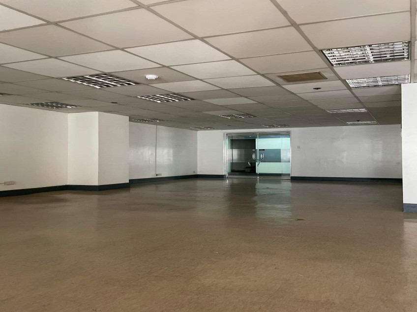 One Corporate Plaza Condominium 845 Pasay Road Arnaiz Ave., Makati City (For Sale or Rent)